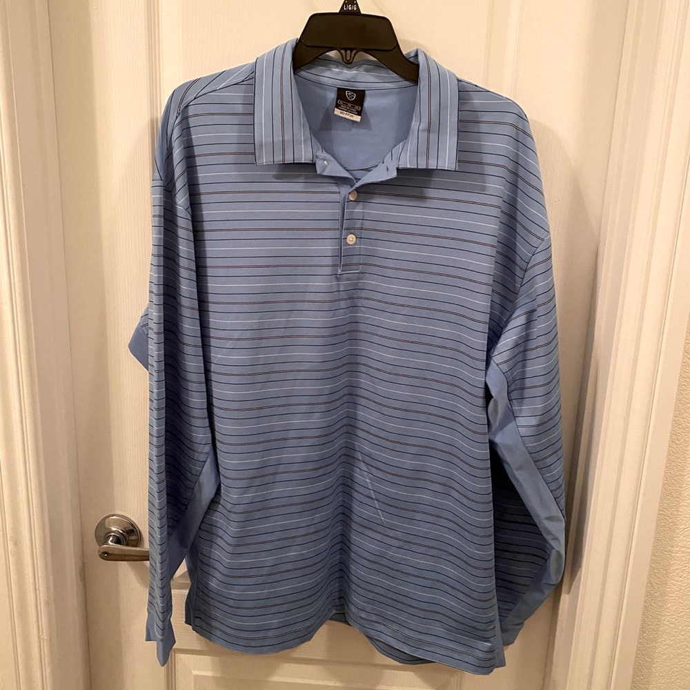 NWOT NIKE GOLF UV LONG SLEEVED SHIRT